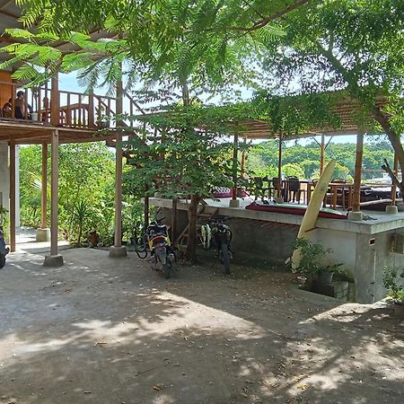 Feby'S Homestay Ekas Extérieur photo