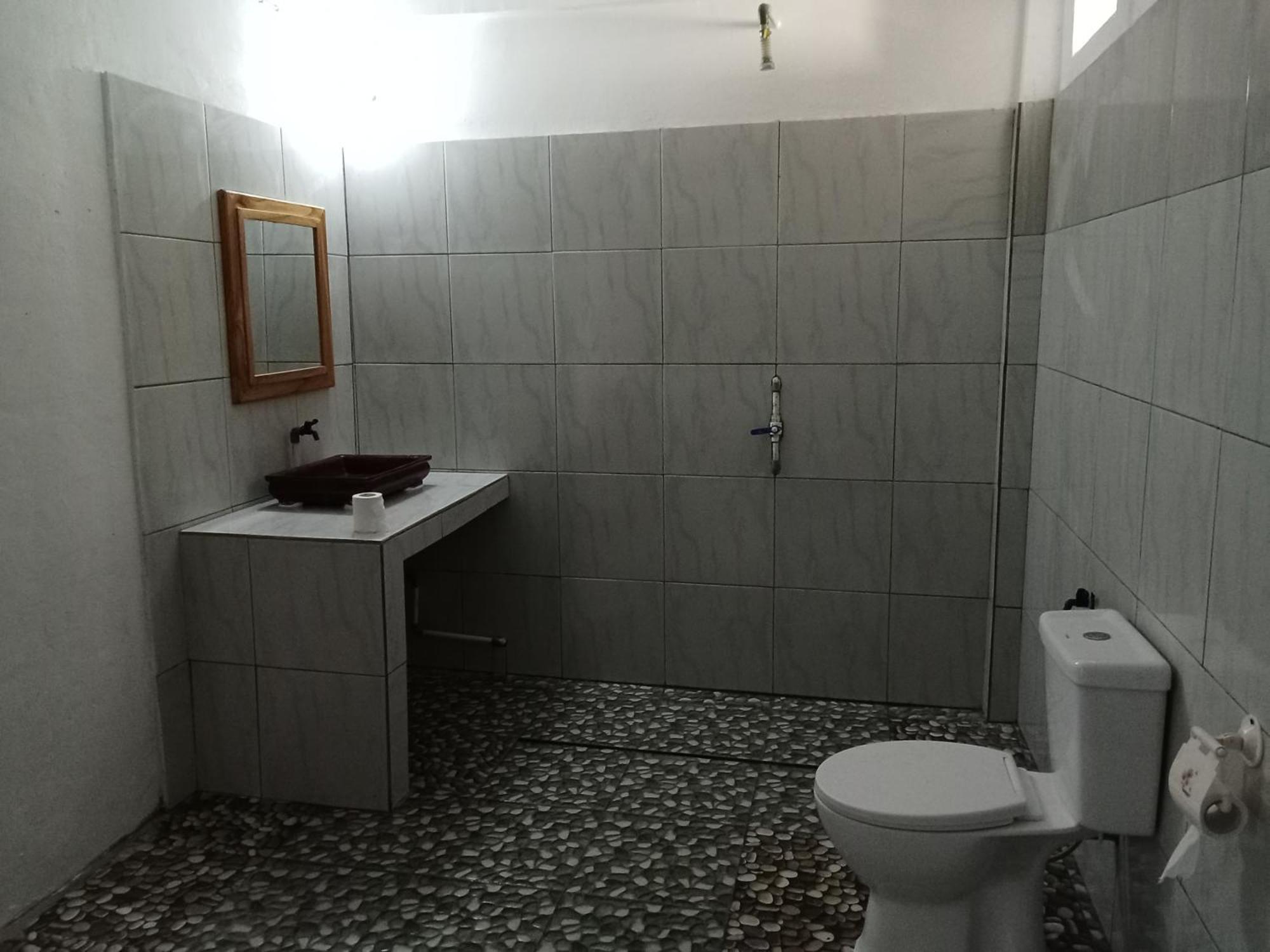 Feby'S Homestay Ekas Chambre photo