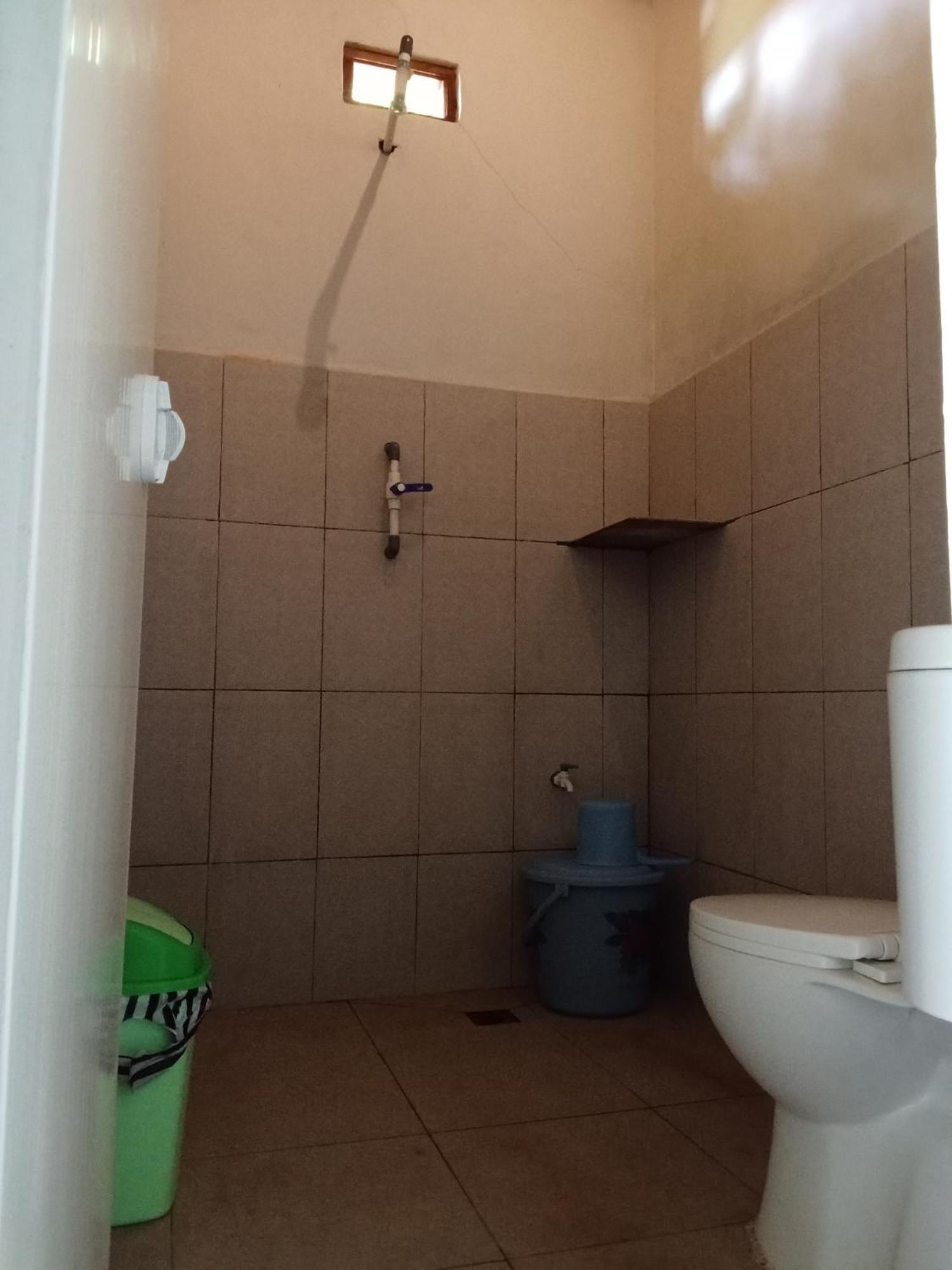 Feby'S Homestay Ekas Chambre photo